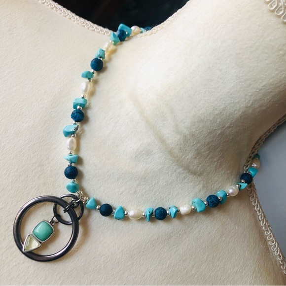 Handcrafted southwest style freshwater pearl agate howlite stone necklace